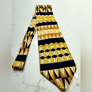 Geometric Patterned Tie in Yellow and Black